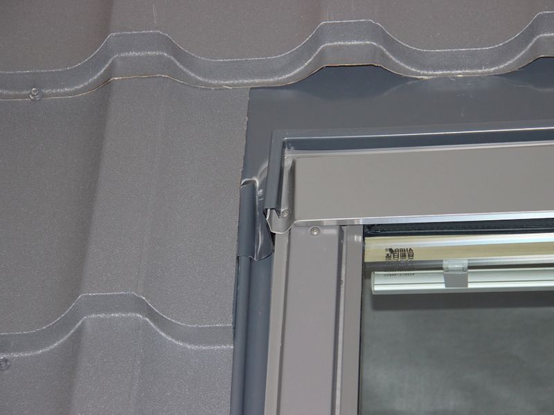 Оклады для профилированных кровельных покрытий Fakro EZV 114 x 140 см EZV-11 фото